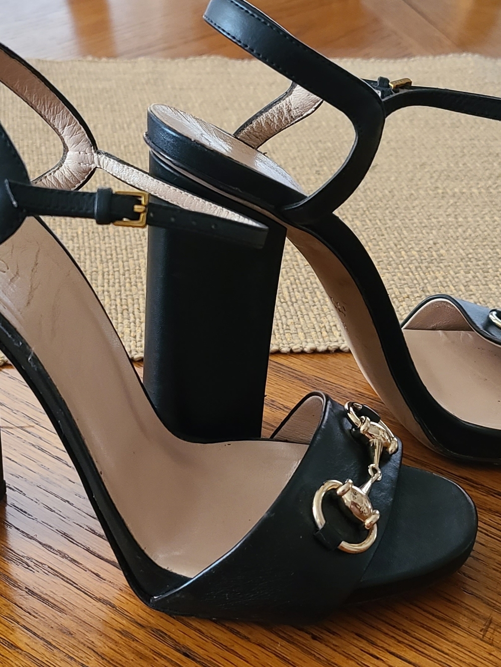Gucci Black Leather Block Heel Sandals with Gold Horsebit - Picture 3 of 10